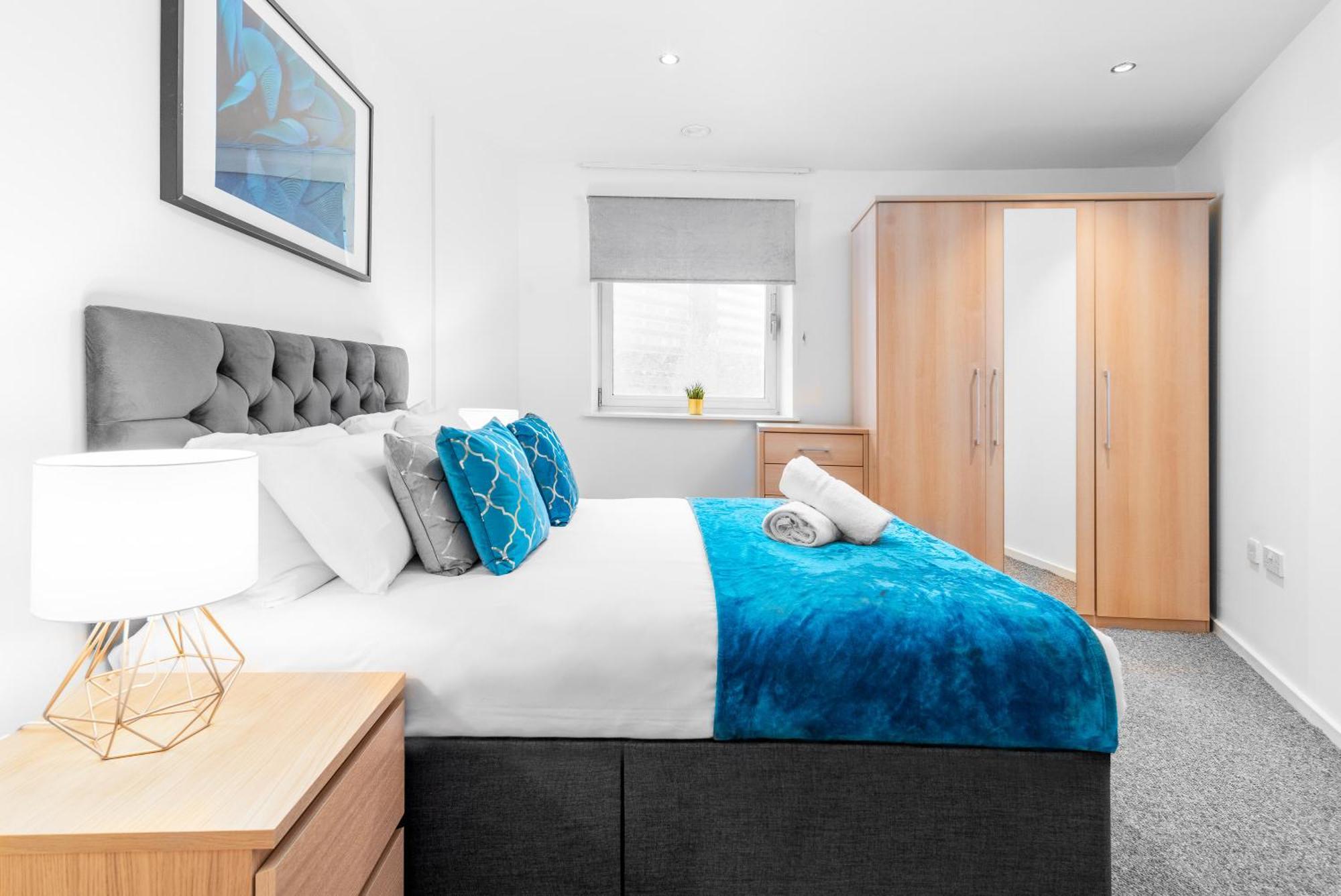 City Centre Apartment - 2 Bedroom - Secure Parking - Top Rated - 201M 伯明翰 外观 照片
