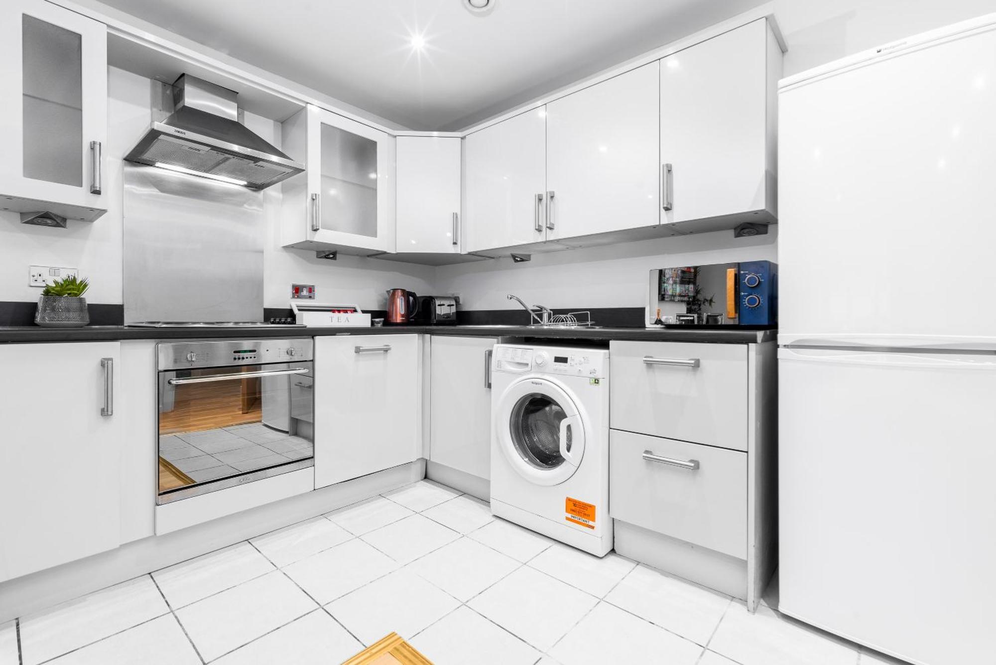 City Centre Apartment - 2 Bedroom - Secure Parking - Top Rated - 201M 伯明翰 外观 照片