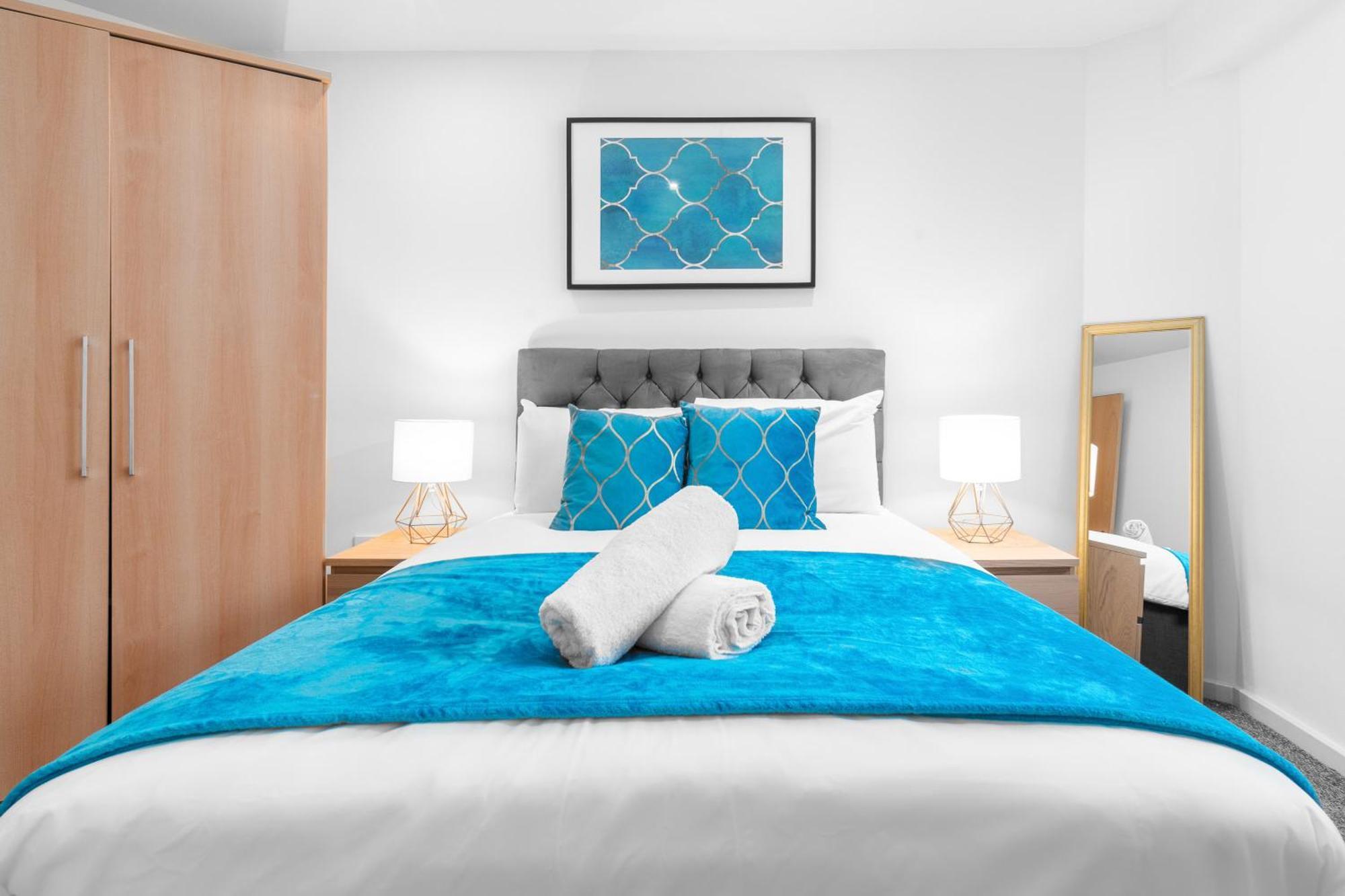 City Centre Apartment - 2 Bedroom - Secure Parking - Top Rated - 201M 伯明翰 外观 照片